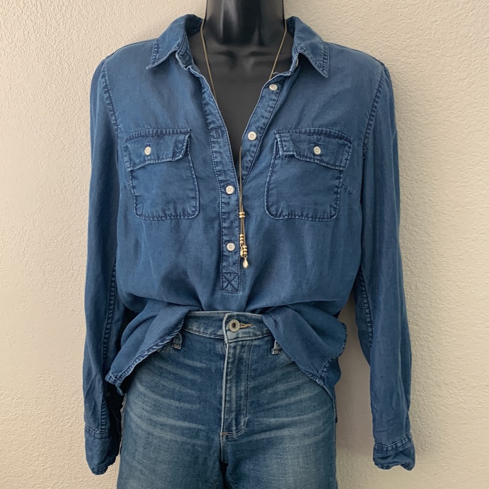 A New Day  Top size S Chambray Denim Indigo Blue Lightweight Popover TunicPocket